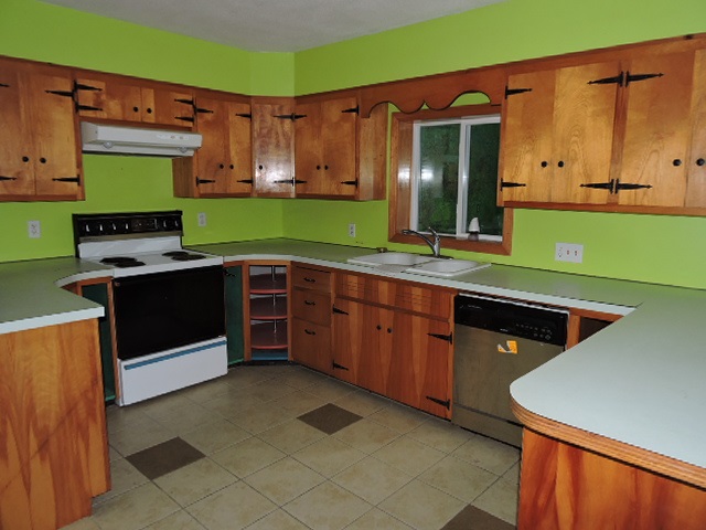 217 Brenda Road Clarendon, VT 05759 - Photo 4 of 22 Gallery Image 4
