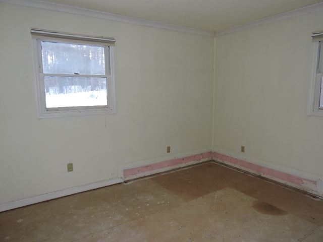 217 Brenda Road Clarendon, VT 05759 - Photo 9 of 22 Gallery Image 9