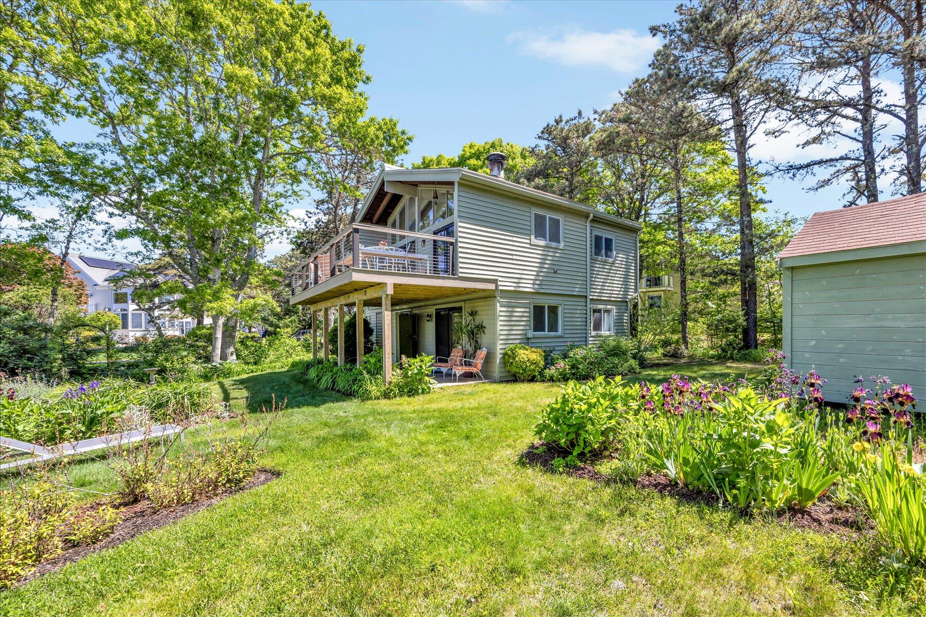 128 Whippoorwill Circle Mashpee, MA 02649 - Photo 4 of 42 07-889A2321