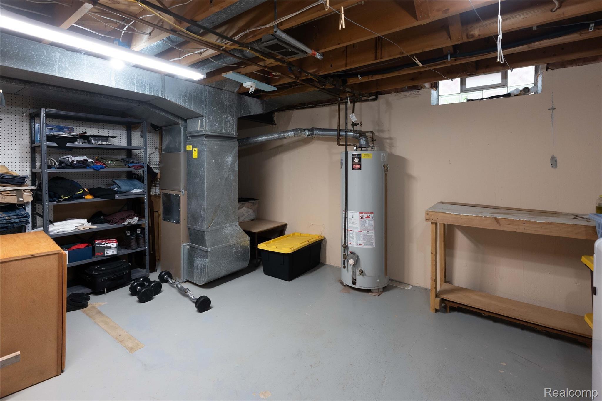30017 Hayes Road Warren, MI 48088 - Photo 37 of 37 Hayes 30017-37.jpg