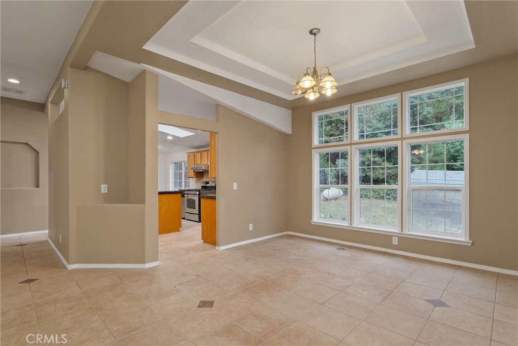 17 Weiss Hill Road Oroville, CA 95966 - Photo 10 of 35 a view of an empty room with a window