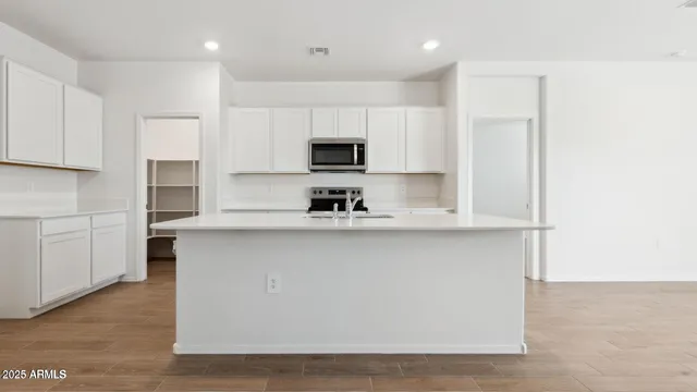 $359,990 | 25515 North 183rd Drive, Wittmann, AZ 85361