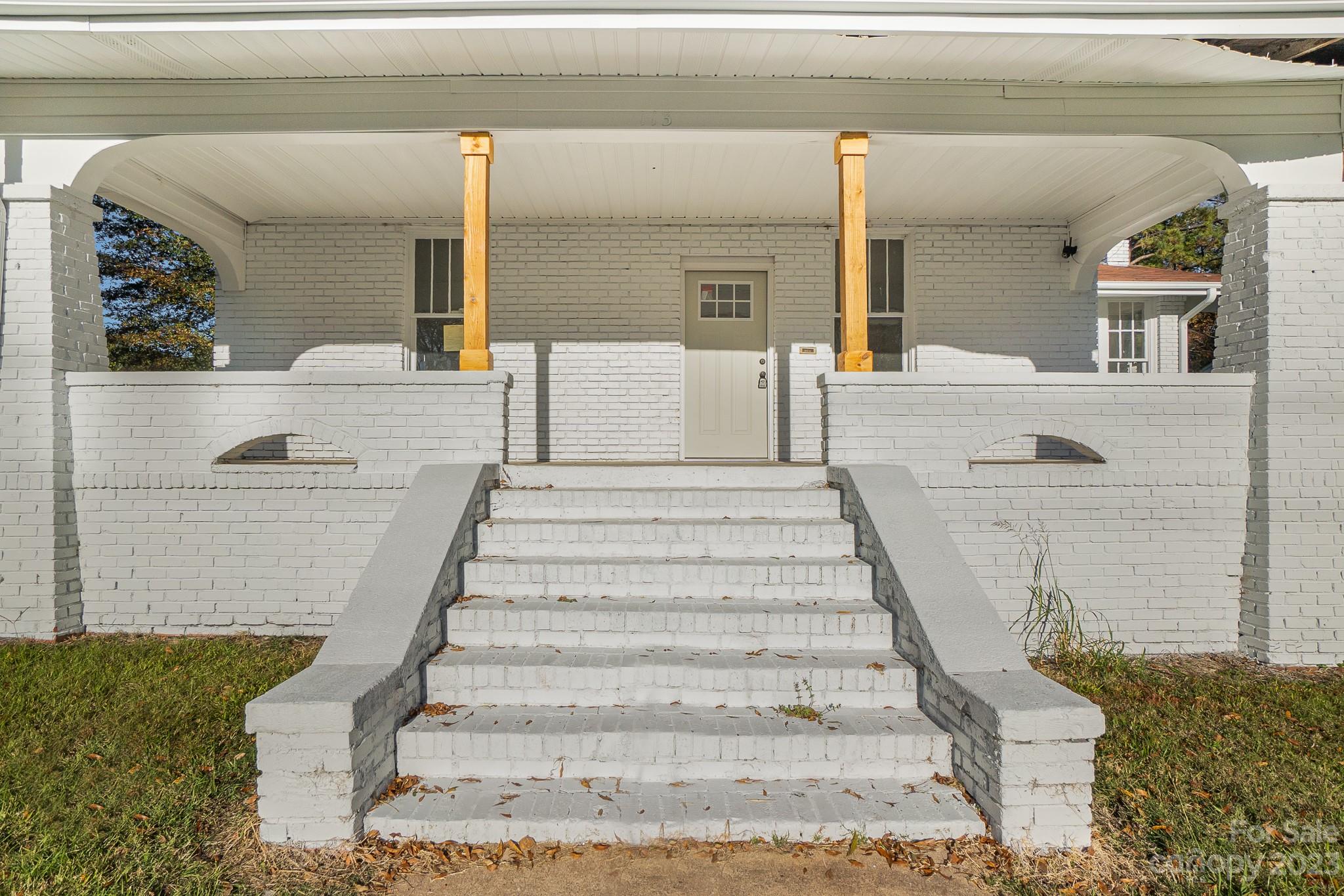 113 Brawley Street Chester, SC 29706 - Photo 26 of 29 a view of entryway and hall
