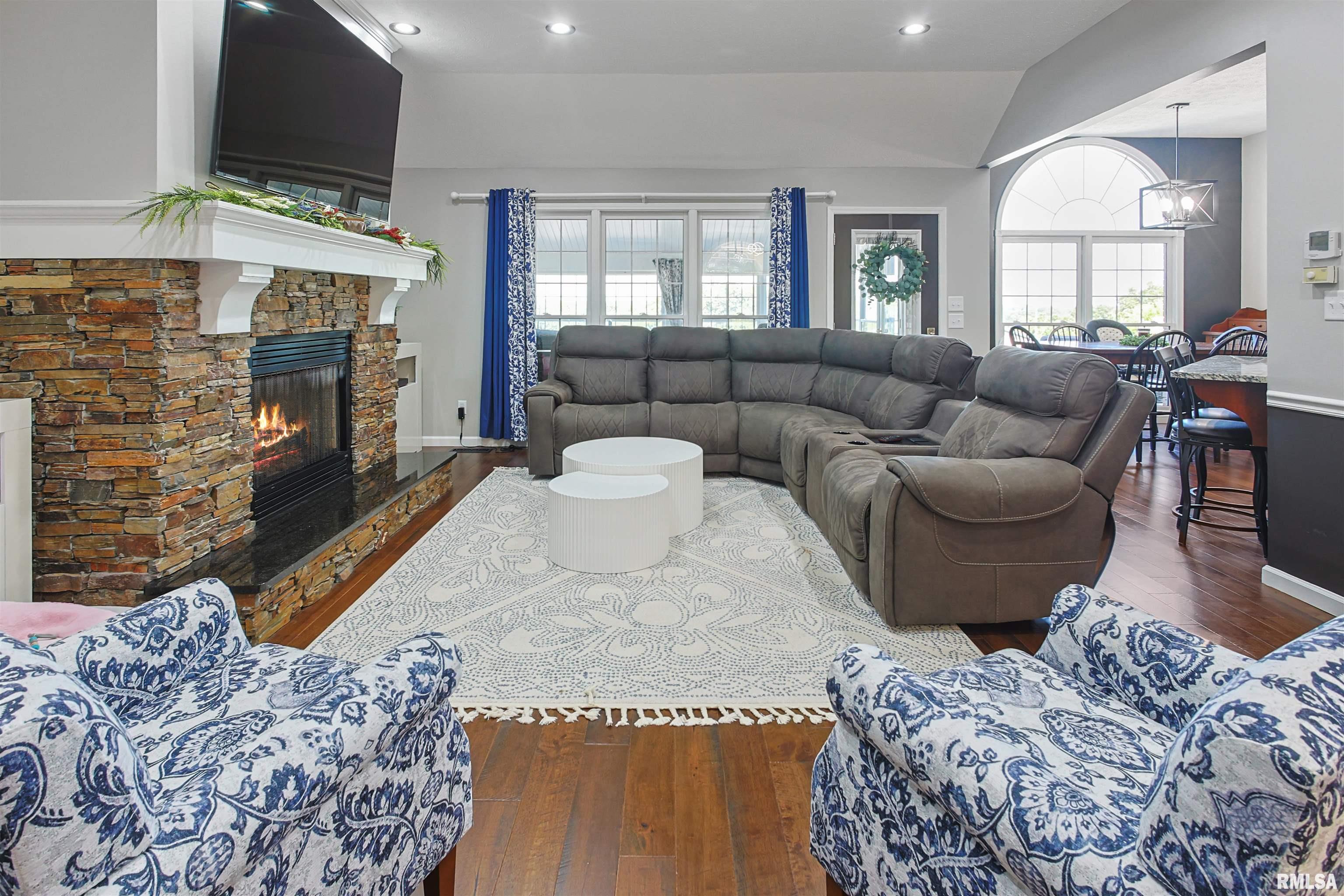 9855 Highway 37 Goreville, IL 62939 - Photo 11 of 30