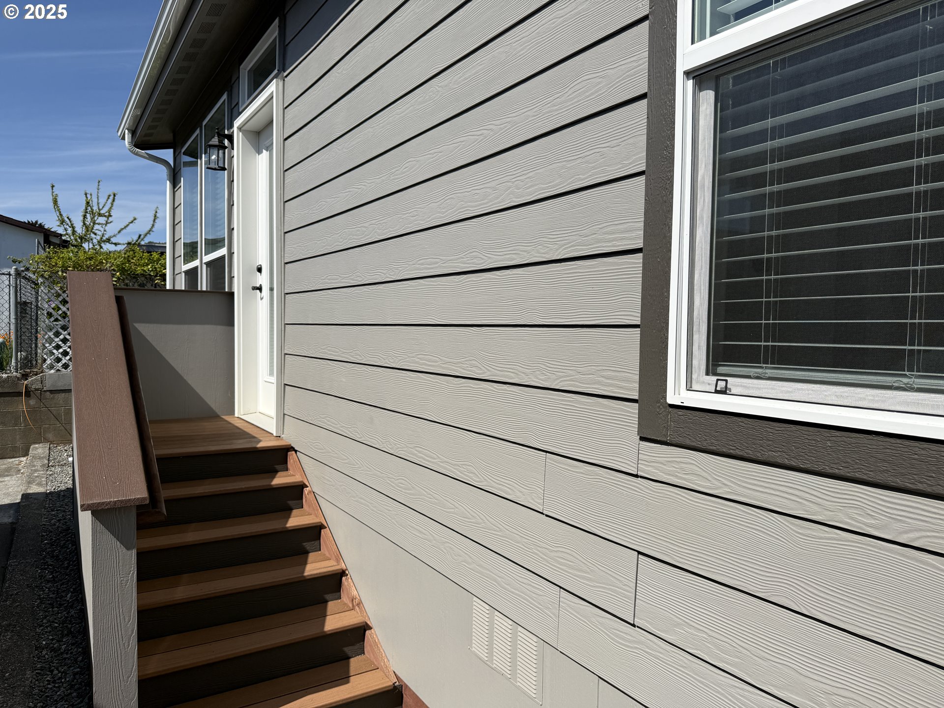 15889 Sunset Strip, Unit 44 Brookings, OR 97415 - Photo 40 of 44 a view of entryway