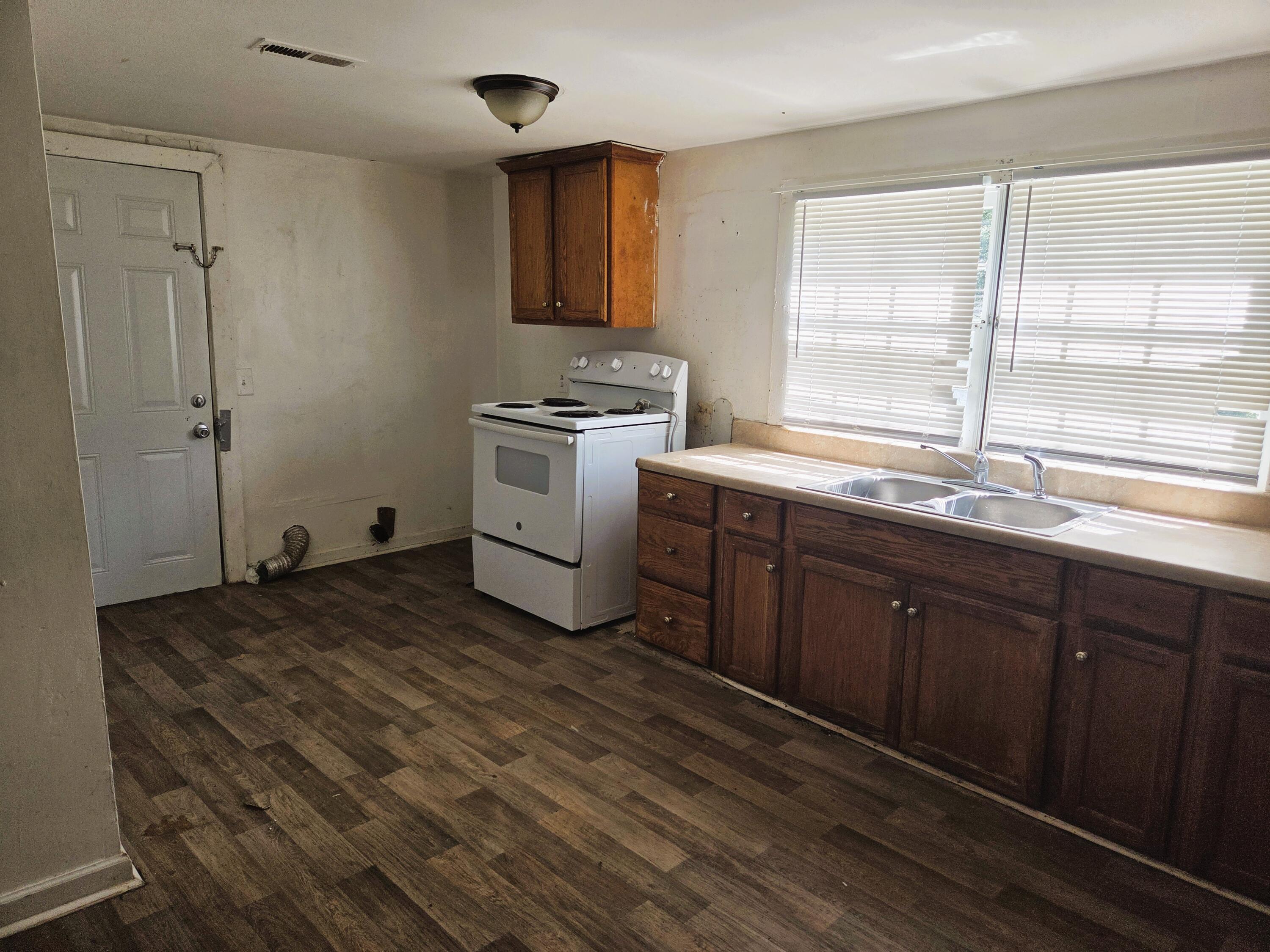 2202 Highway 61 Ridgeville, SC 29472 - Photo 5 of 15 20260903_115506