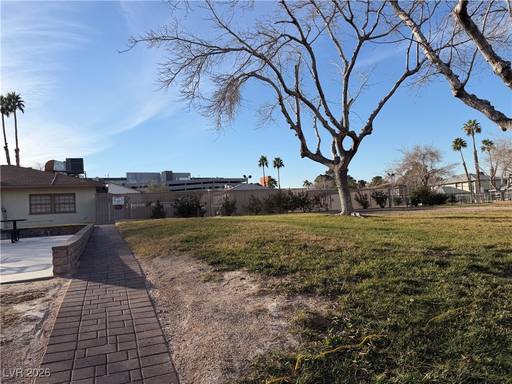 4734 Roberta Street, Unit 4 Las Vegas, NV 89119 - Photo 24 of 27