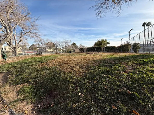 $1,400 | 4734 Roberta Street, Unit 4, Las Vegas, NV 89119