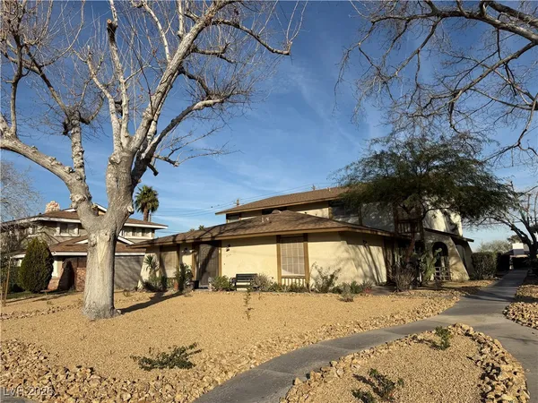 $1,350 | 4734 Roberta Street, Unit 4, Las Vegas, NV 89119