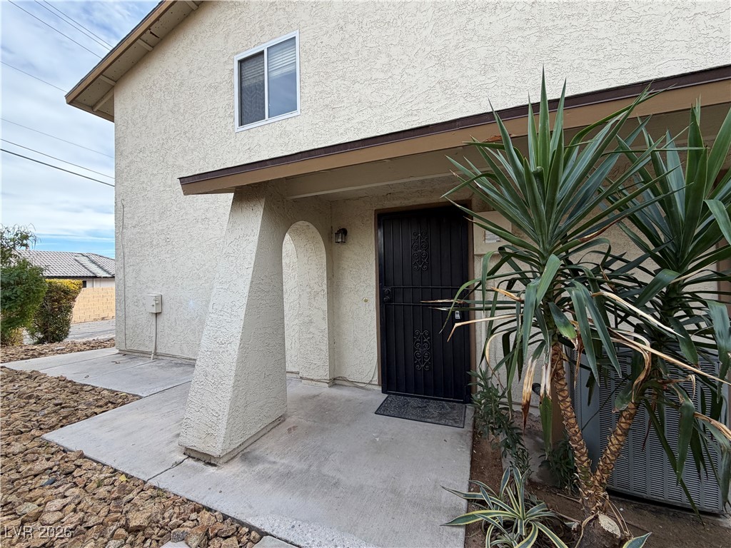4734 Roberta Street, Unit 4 Las Vegas, NV 89119 - Photo 4 of 27