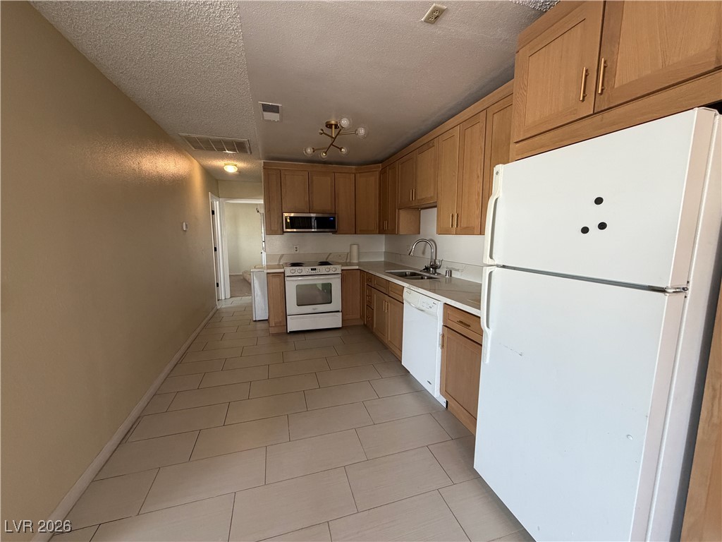 4734 Roberta Street, Unit 4 Las Vegas, NV 89119 - Photo 10 of 27