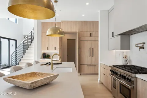 $2,295,555 | 1830 East Palmaire Avenue, Phoenix, AZ 85020