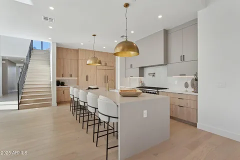 $2,295,555 | 1830 East Palmaire Avenue, Phoenix, AZ 85020