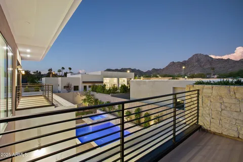 $2,295,555 | 1830 East Palmaire Avenue, Phoenix, AZ 85020