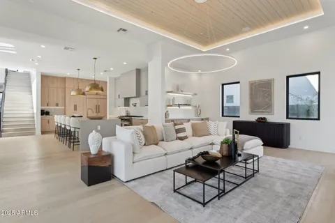 $2,295,555 | 1830 East Palmaire Avenue, Phoenix, AZ 85020