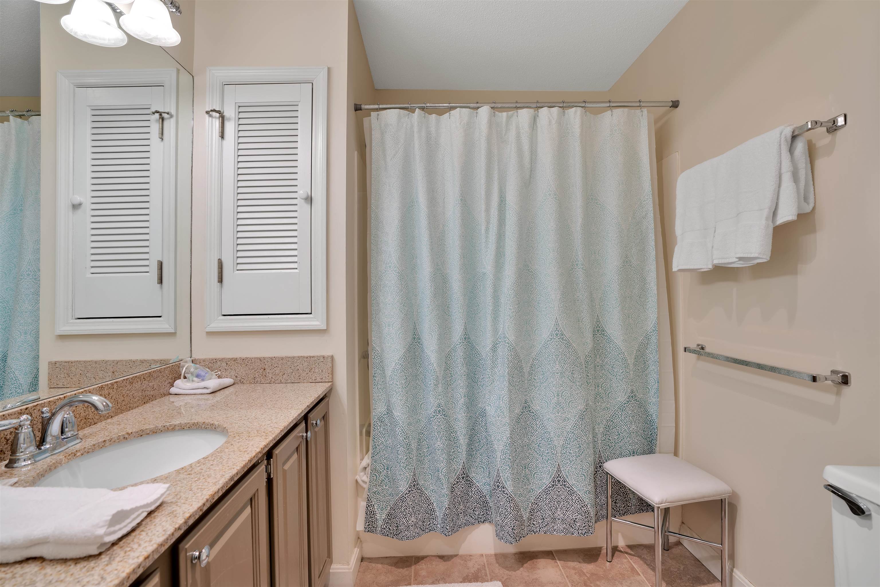90 Kingfisher Road, Unit A Quechee, VT 05059 - Photo 15 of 19 Gallery Image 15