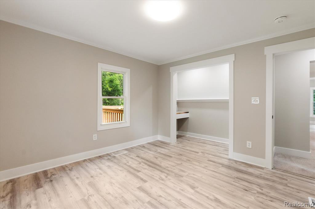 802 Alger Street Howell, MI 48843 - Photo 17 of 40