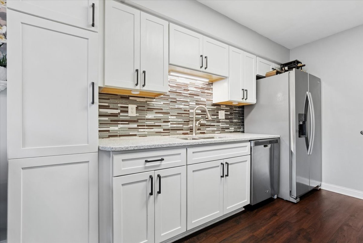 783 Bon Terre Road New Lenox, IL 60451 - Photo 8 of 22 Gallery Image 8