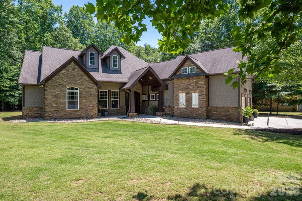 $830,000 | 489 Evergreen Road, Lake Wylie, SC 29710