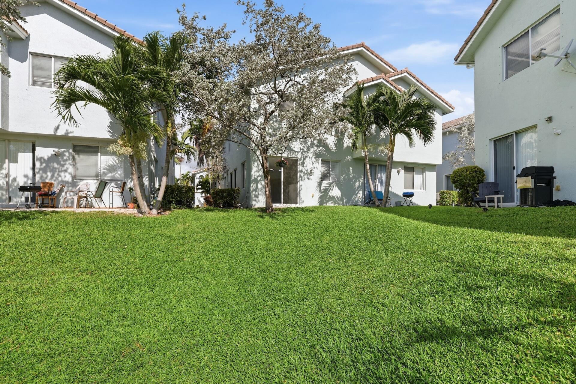 3068 Laurel Ridge Circle Riviera Beach, FL 33404 - Photo 23 of 32 0H8A4887