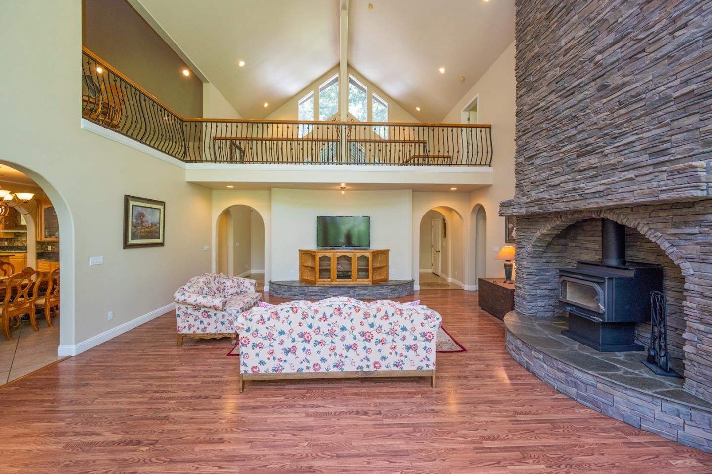 2271 Murphys Drive Arnold, CA 95223 - Photo 14 of 91