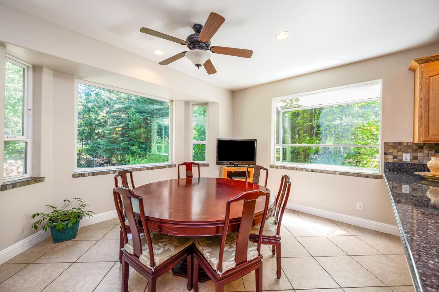 2271 Murphys Drive Arnold, CA 95223 - Photo 31 of 91 a view of a dining room with furniture window and outside view