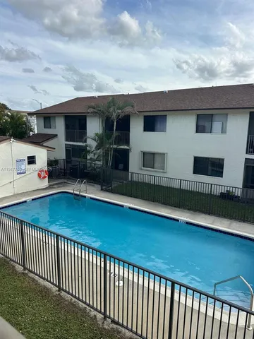 $190,000 | 160 Northwest 60th Avenue, Unit 63, Margate, FL 33063