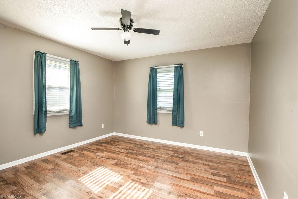 6214 Weant Road Archdale, NC 27263 - Photo 9 of 17 Gallery Image 9