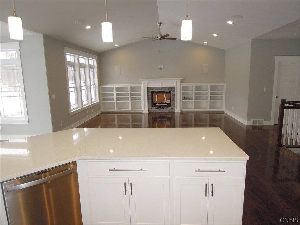 8541 Angus Path Cicero, NY 13039 - Photo 11 of 50