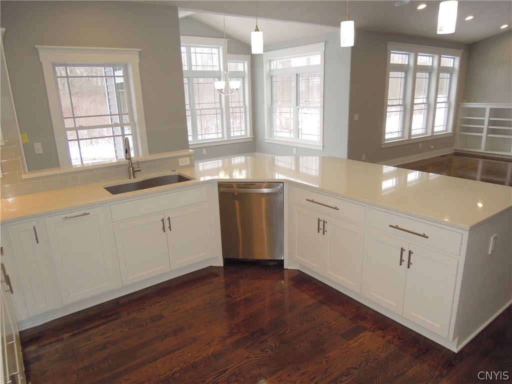 8541 Angus Path Cicero, NY 13039 - Photo 14 of 50