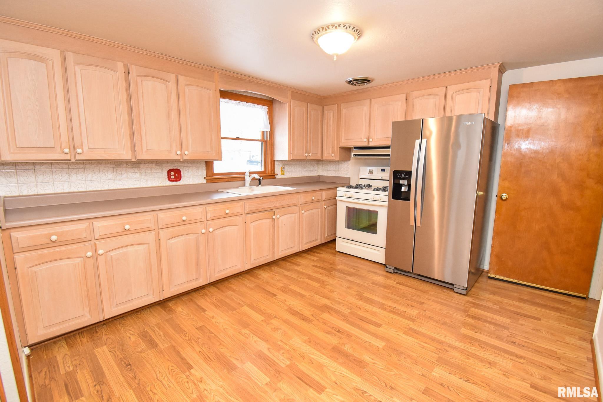 136 Clark Street Morton, IL 61550 - Photo 14 of 39