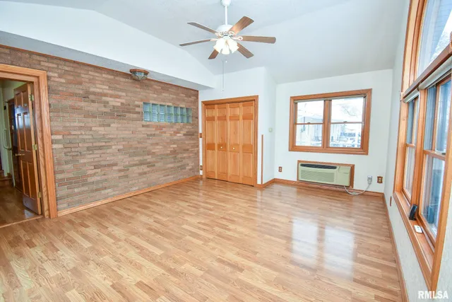 $179,900 | 136 Clark Street, Morton, IL 61550