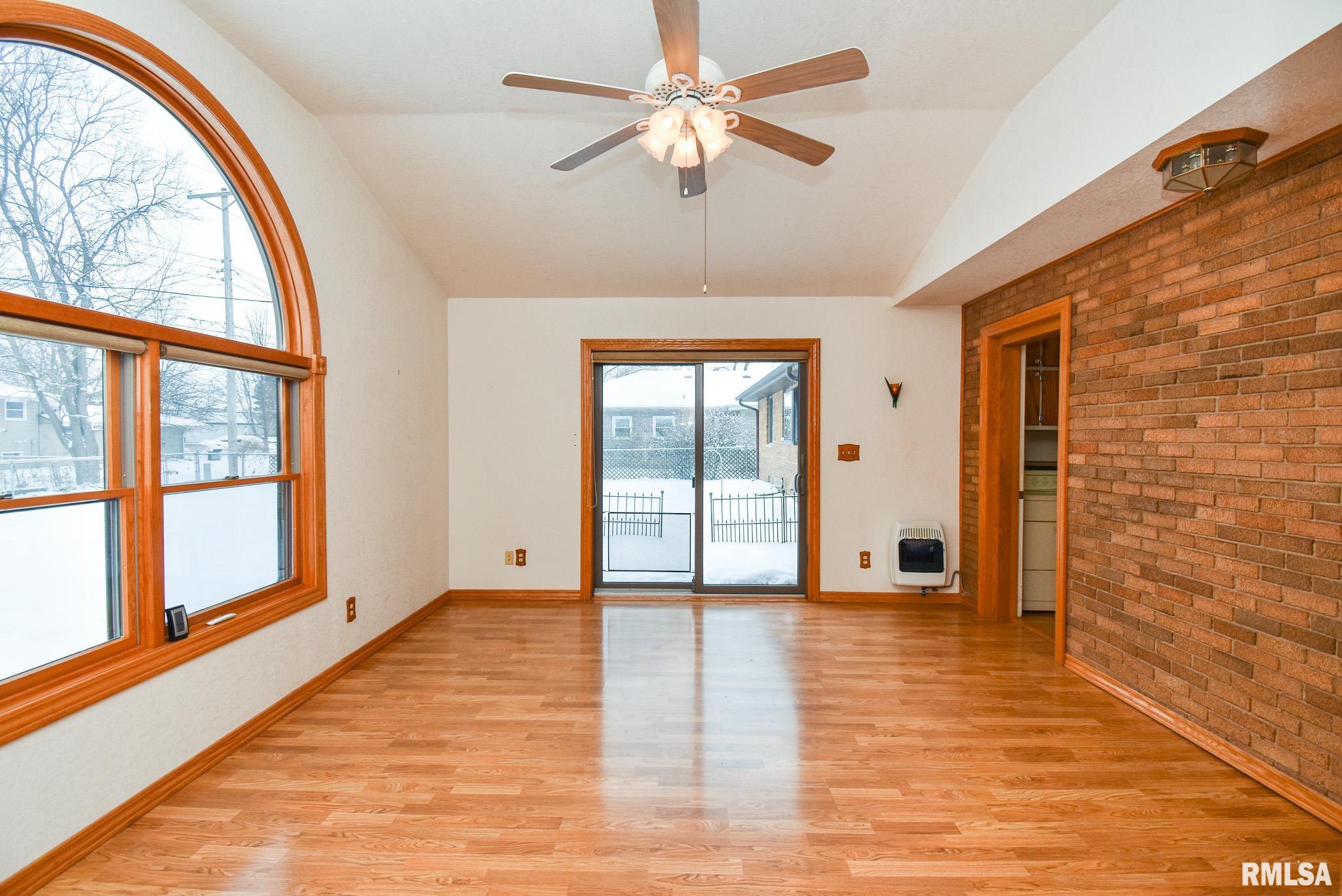 136 Clark Street Morton, IL 61550 - Photo 21 of 39