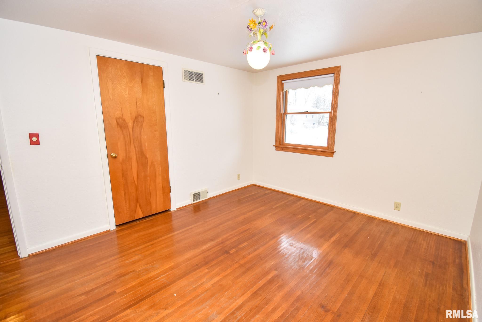 136 Clark Street Morton, IL 61550 - Photo 23 of 39