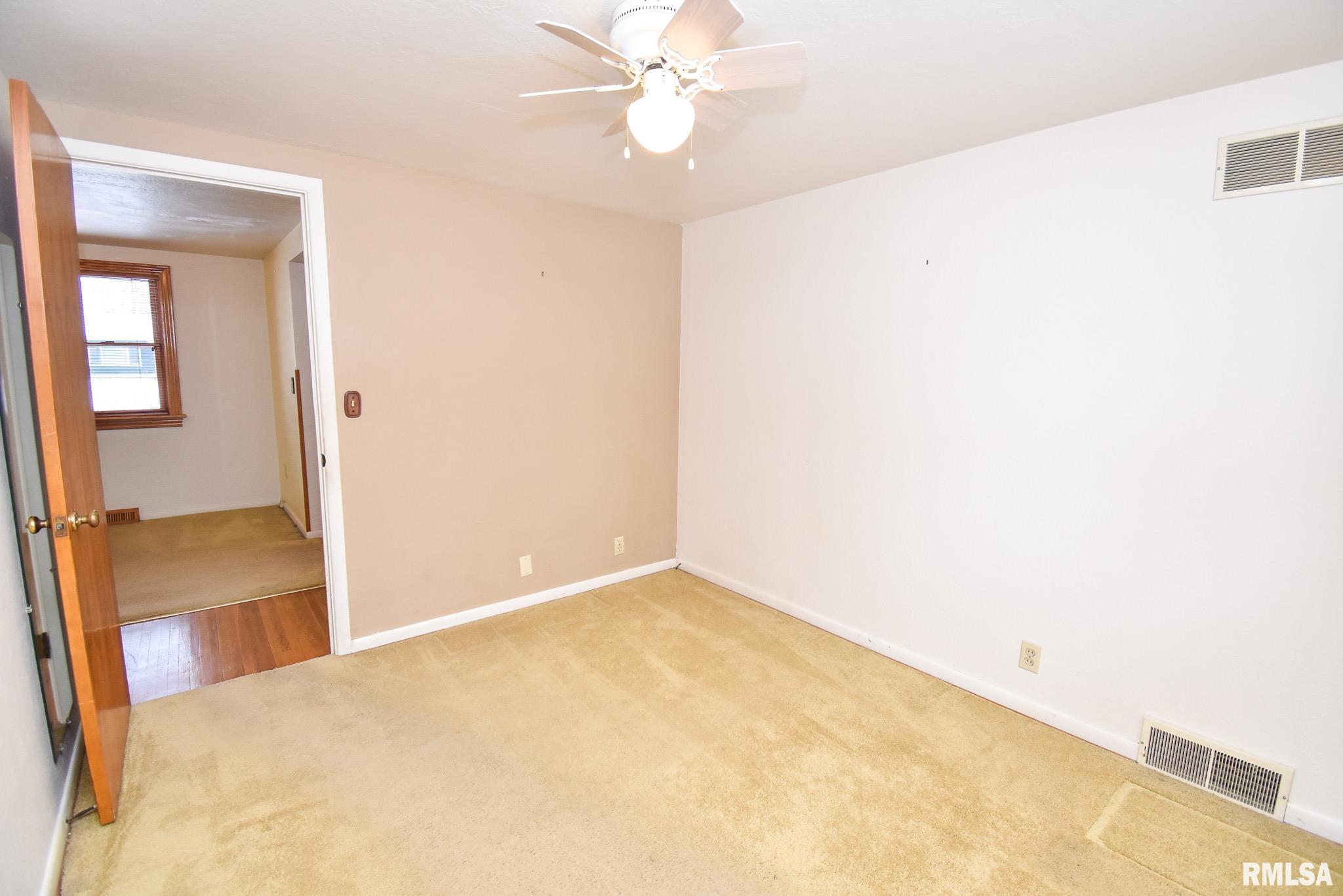 136 Clark Street Morton, IL 61550 - Photo 34 of 39