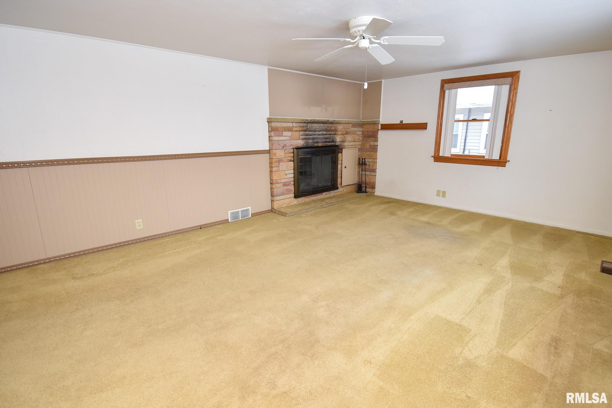 136 Clark Street Morton, IL 61550 - Photo 5 of 39