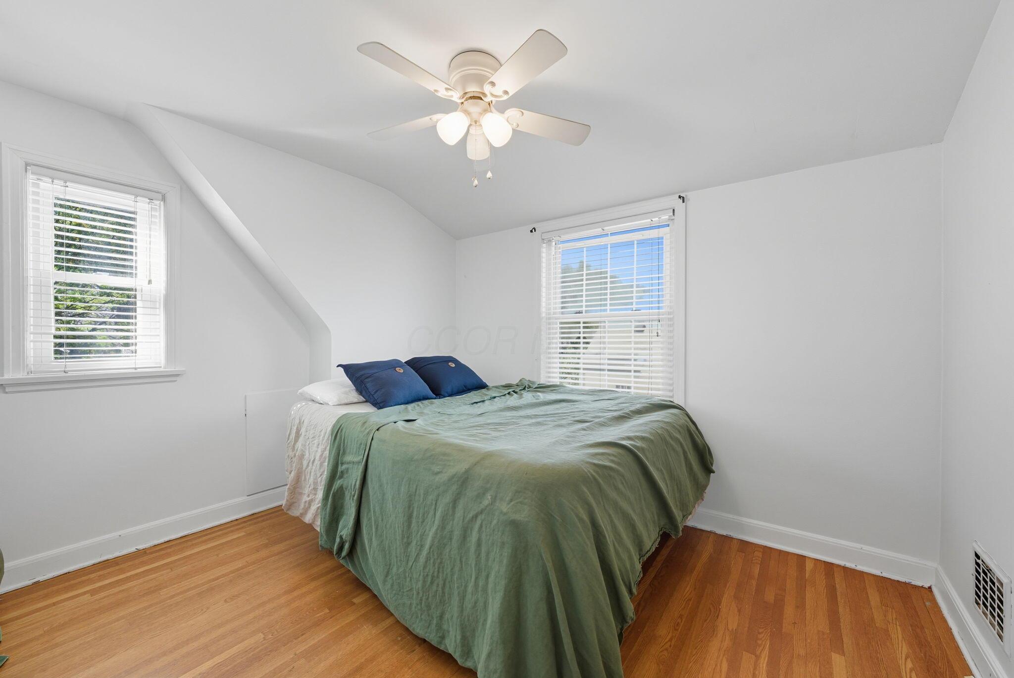 302 Garden Road Columbus, OH 43214 - Photo 20 of 56 Bedroom #2