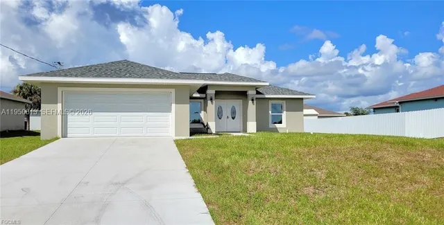 $349,900 | 8038 Sunrise Circle, LaBelle, FL 33935