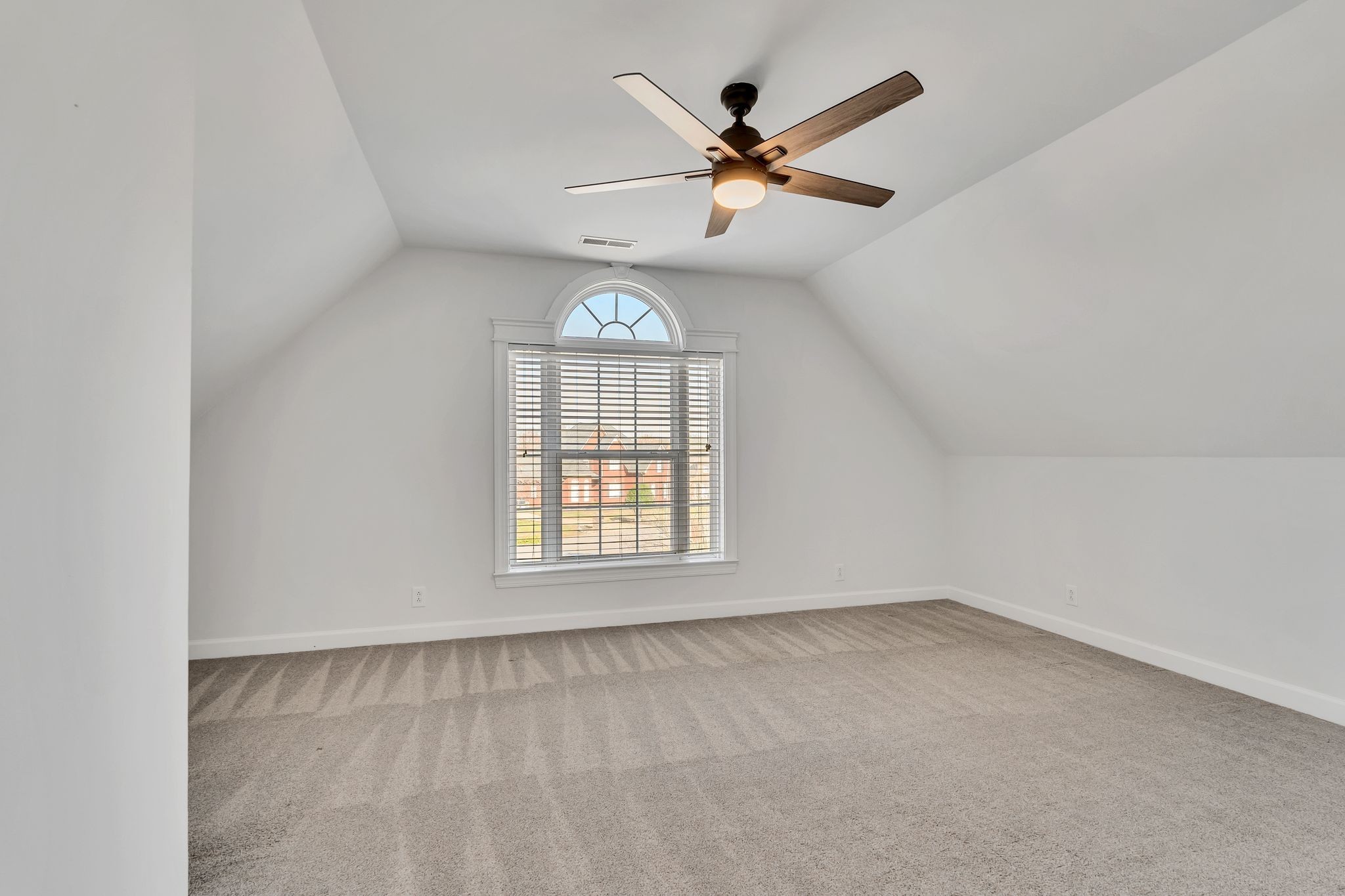3033 Tybee Trail Murfreesboro, TN 37127 - Photo 30 of 41 an empty room with windows and ceiling fan
