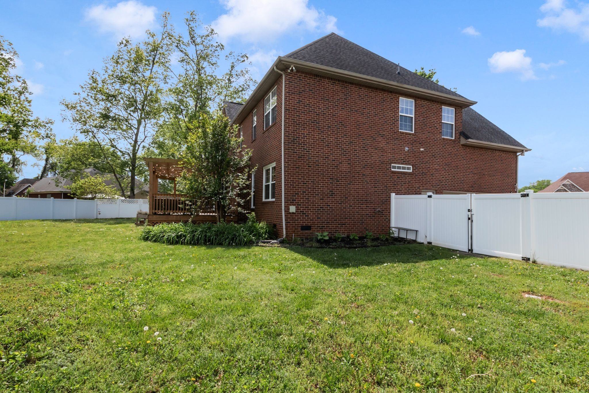 3033 Tybee Trail Murfreesboro, TN 37127 - Photo 40 of 41 a front view of house with garden