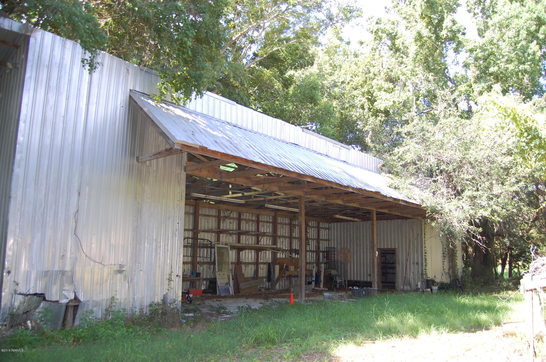 93 River Oaks Road Seabrook, SC 29940 - Photo 4 of 18 DSC_0003