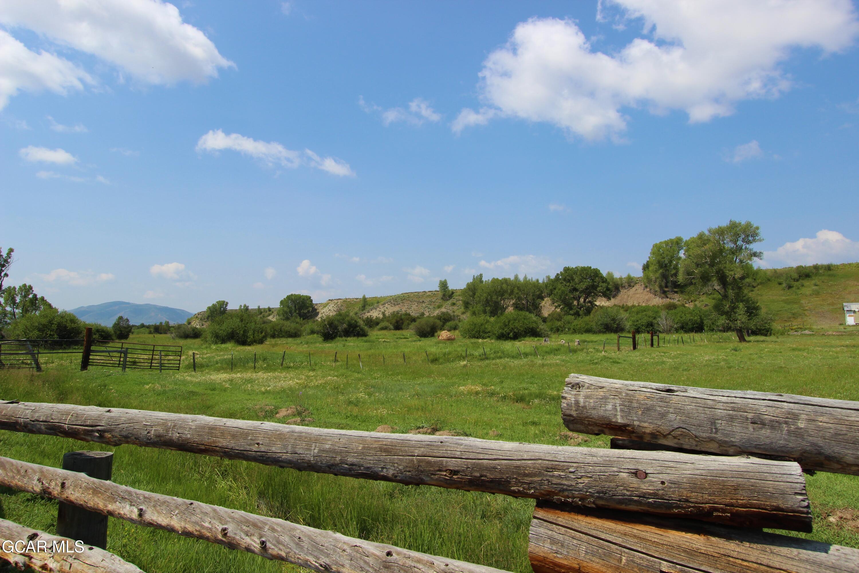2219 County Road 2 Kremmling, CO 80459 - Photo 32 of 52 IMG_1519