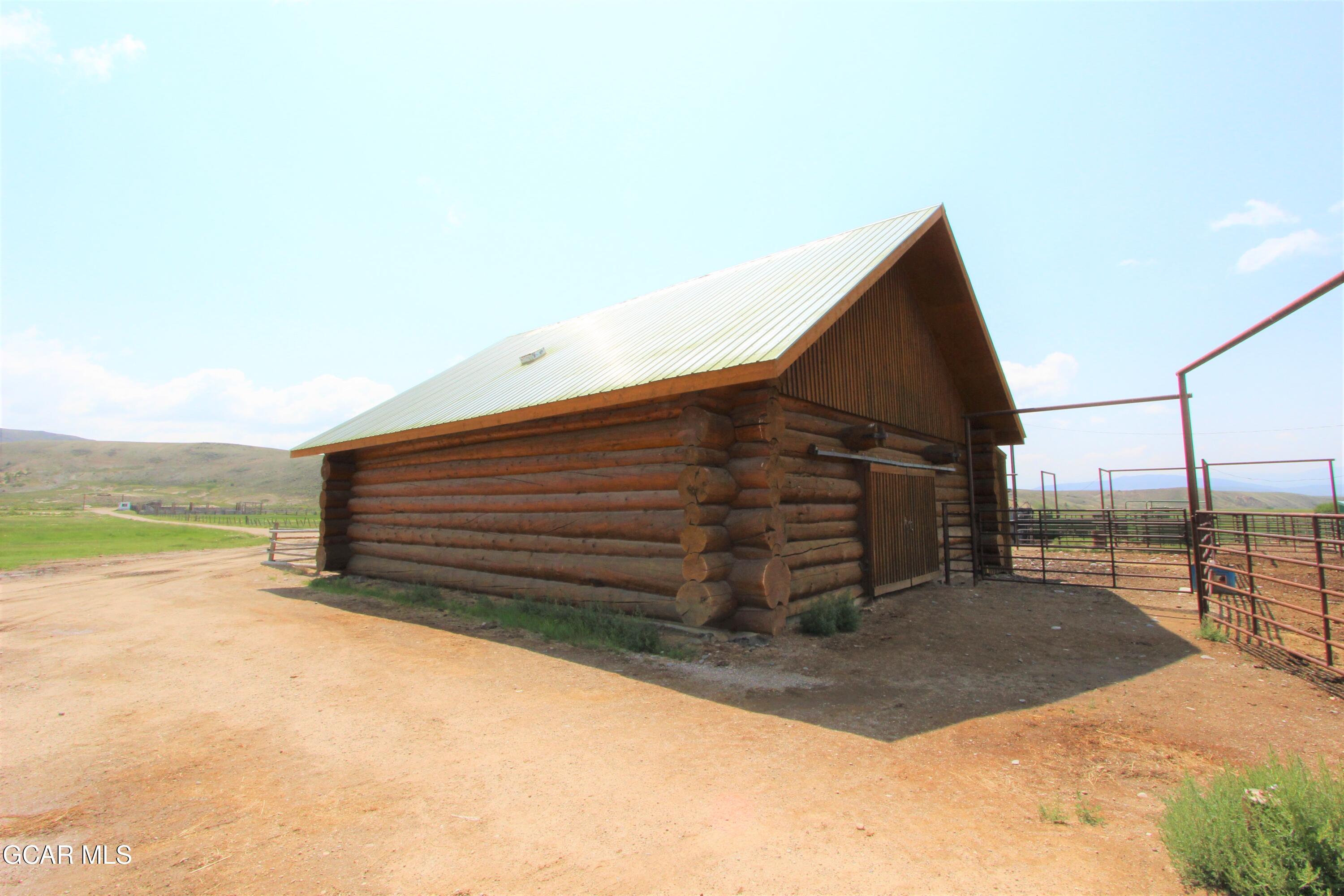 2219 County Road 2 Kremmling, CO 80459 - Photo 37 of 52 IMG_1532