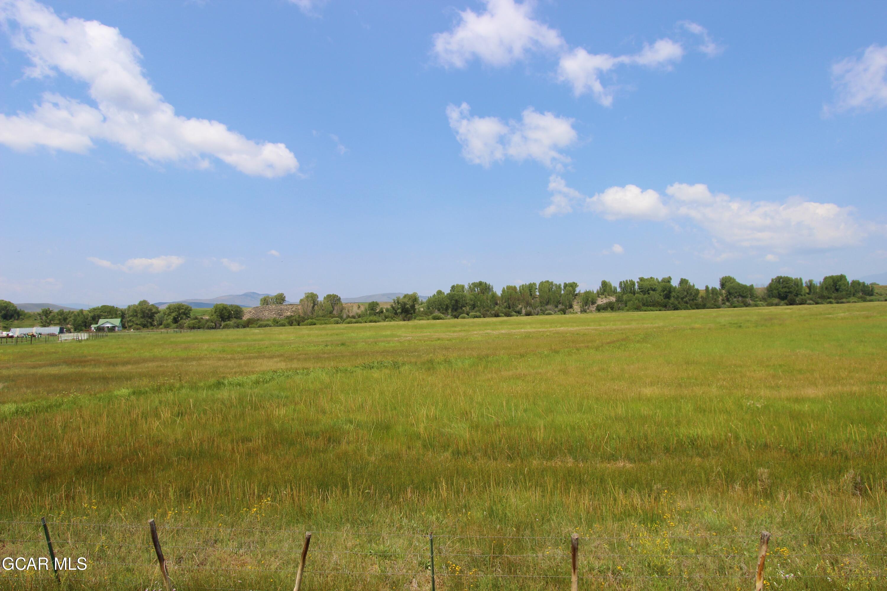 2219 County Road 2 Kremmling, CO 80459 - Photo 40 of 52 IMG_1537