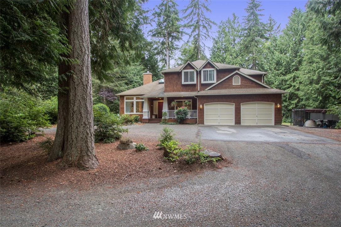 8185 Springridge Road Northeast Bainbridge Island, WA 98110 - Photo 2 of 25 Gallery Image 2