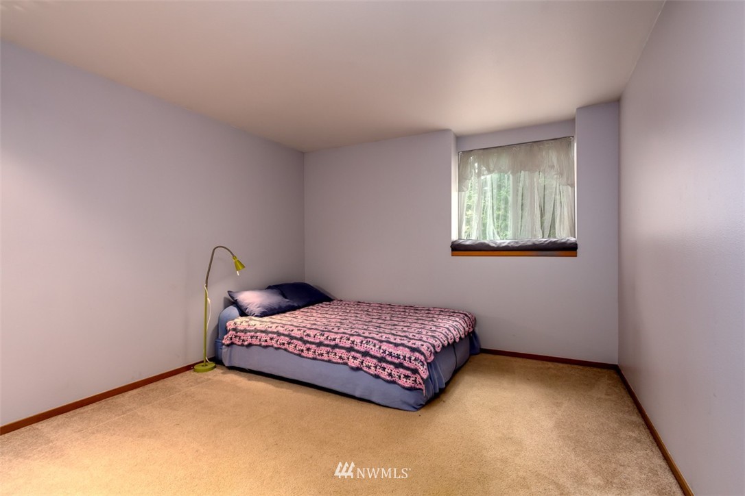 8185 Springridge Road Northeast Bainbridge Island, WA 98110 - Photo 17 of 25 Gallery Image 17