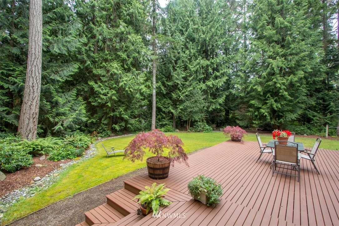 8185 Springridge Road Northeast Bainbridge Island, WA 98110 - Photo 21 of 25 Gallery Image 21