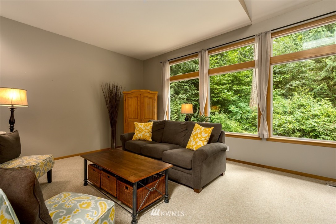 8185 Springridge Road Northeast Bainbridge Island, WA 98110 - Photo 8 of 25 Gallery Image 8