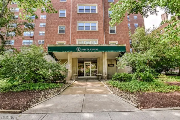 $199,900 | 13800 Shaker Boulevard, Unit 1102, Cleveland, OH 44120