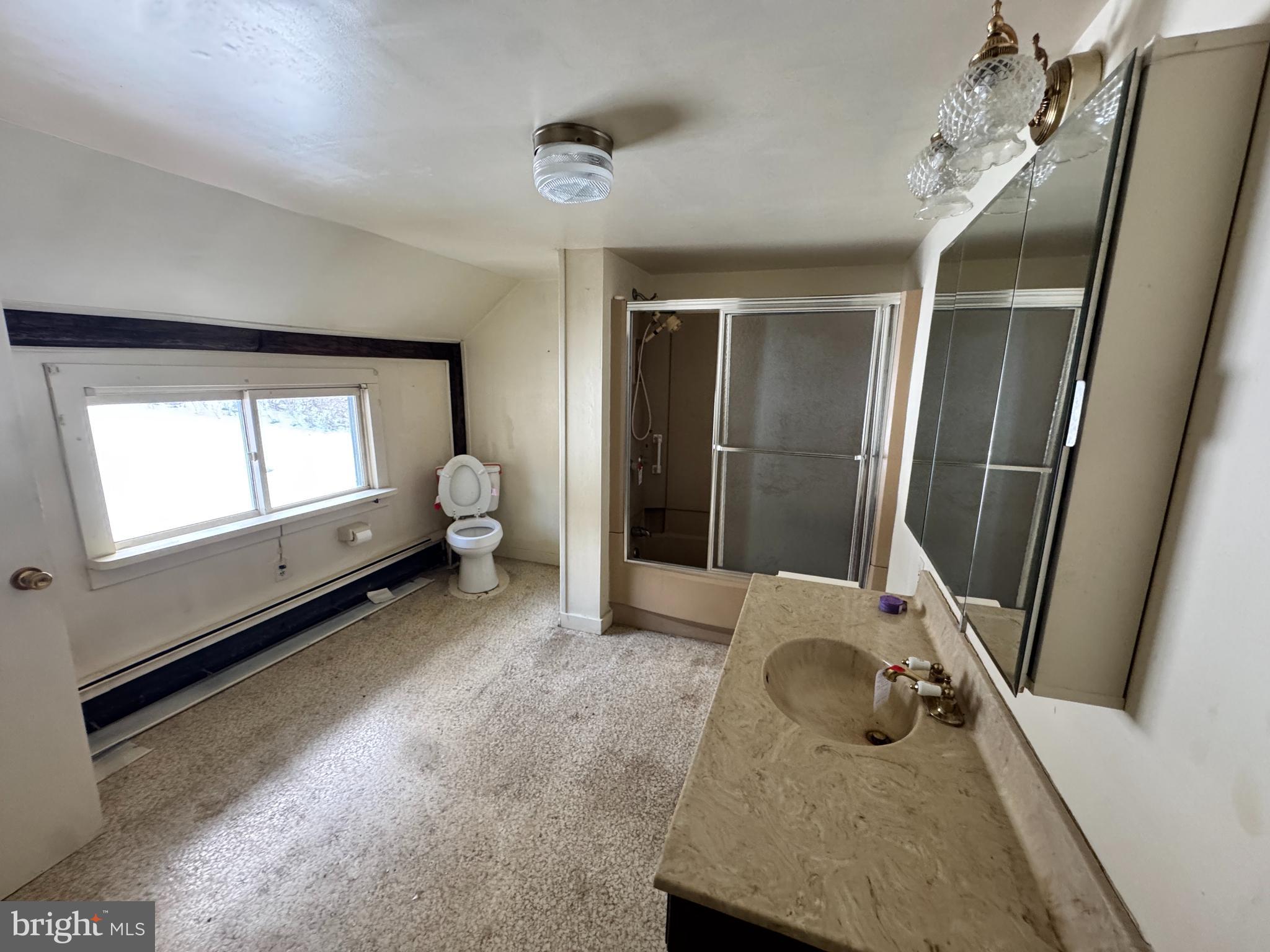 3372 Turkey Hill Road Stroudsburg, PA 18360 - Photo 5 of 18